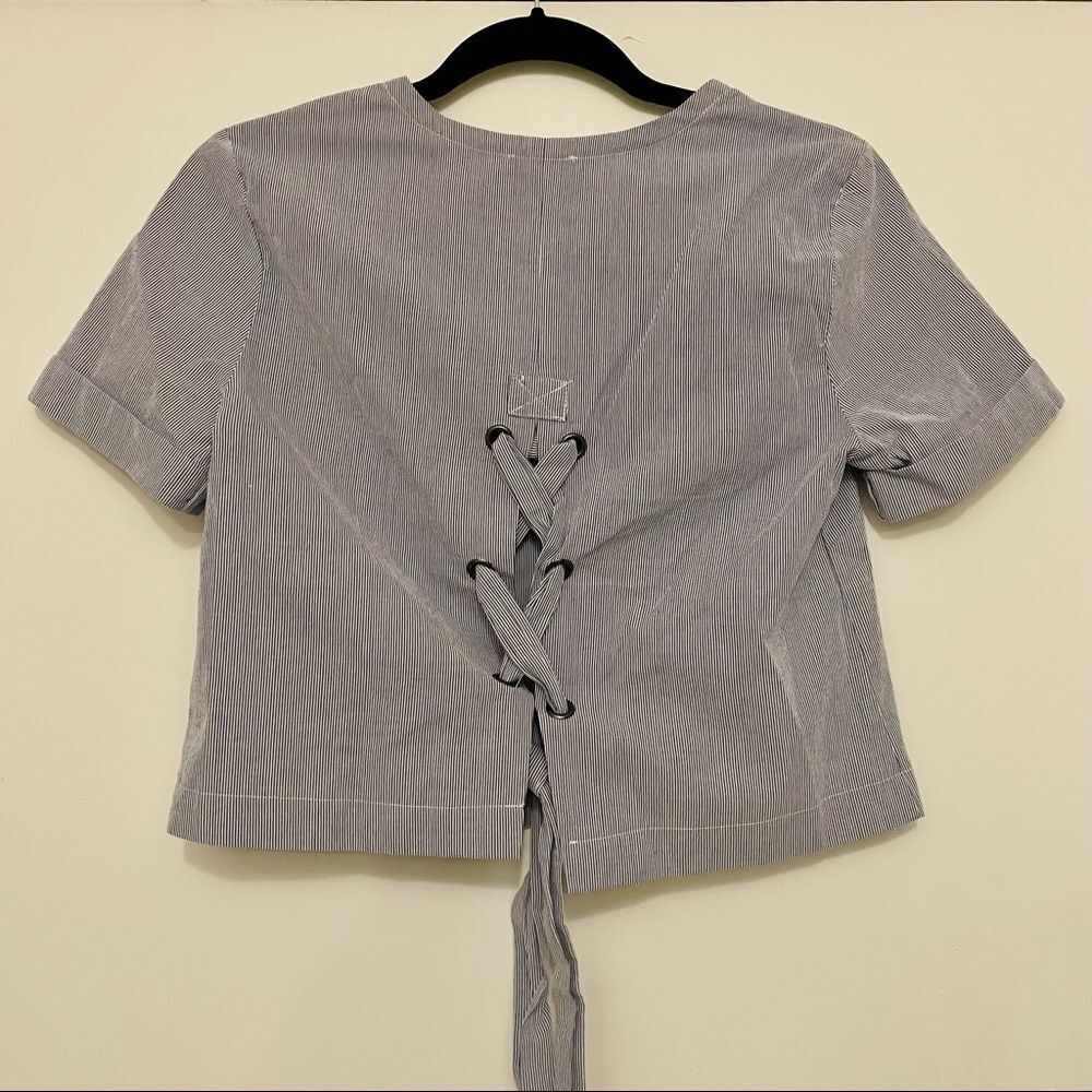Stripe Cropped Top  - Picture 3 of 4